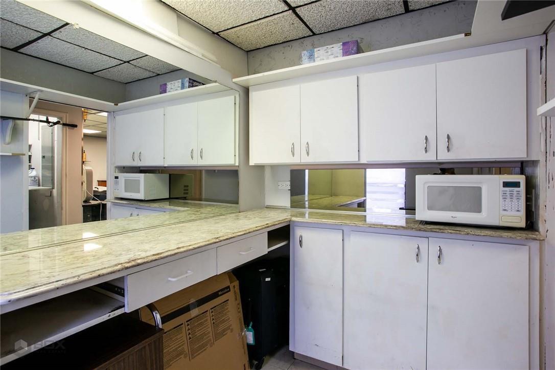 Ver detalles 3h / 0 sq. ft. $ 2026-06-17 0 foto