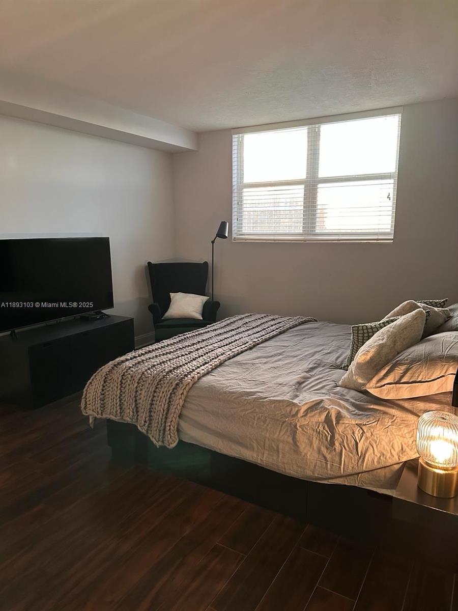 Photo of 3000 Ocean Dr #612, Hollywood, Florida, 33019 -