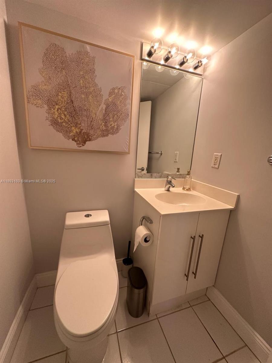 Photo of 3000 Ocean Dr  #612, Hollywood, Florida, 33019 - 
