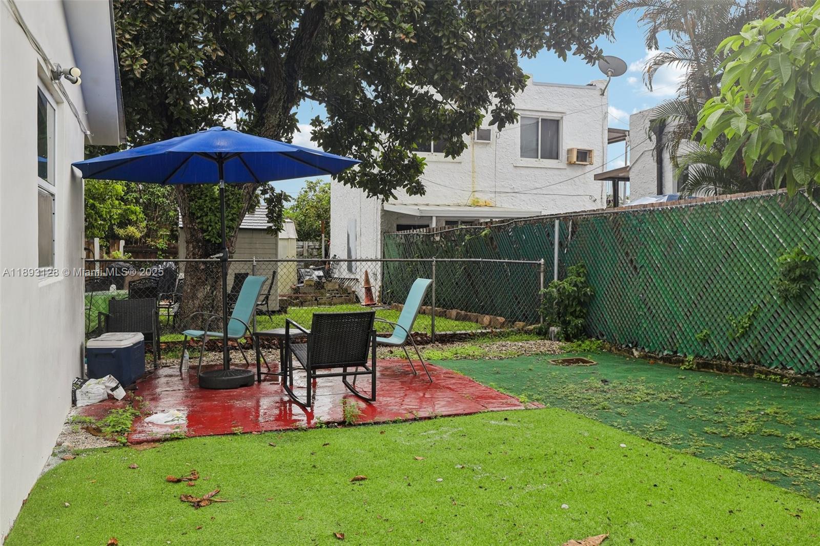 See details / 2220 sq. ft. $ 2025-10-09 0 Photo