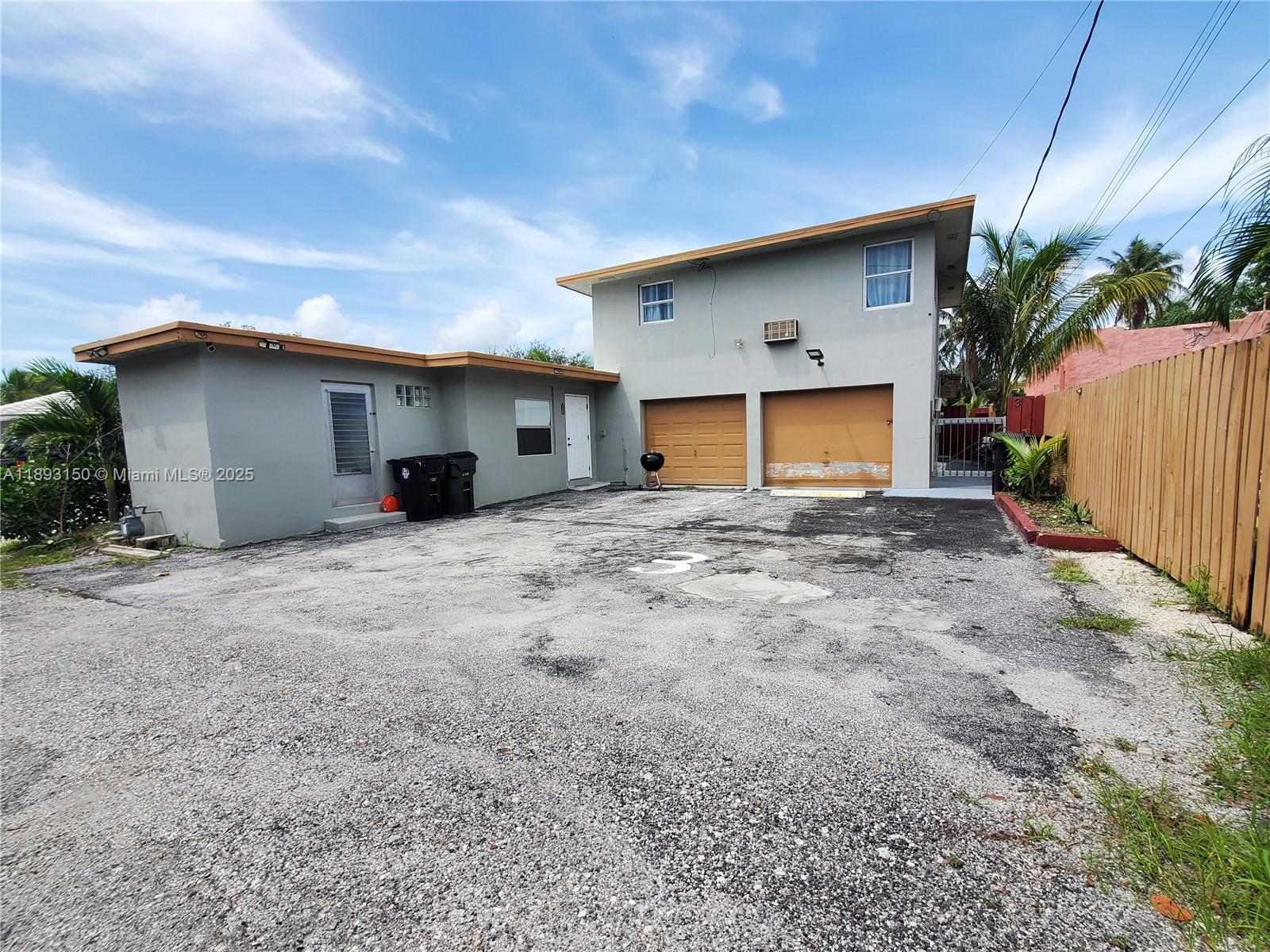 See details / 2120 sq. ft. $ 2025-10-09 0 Photo