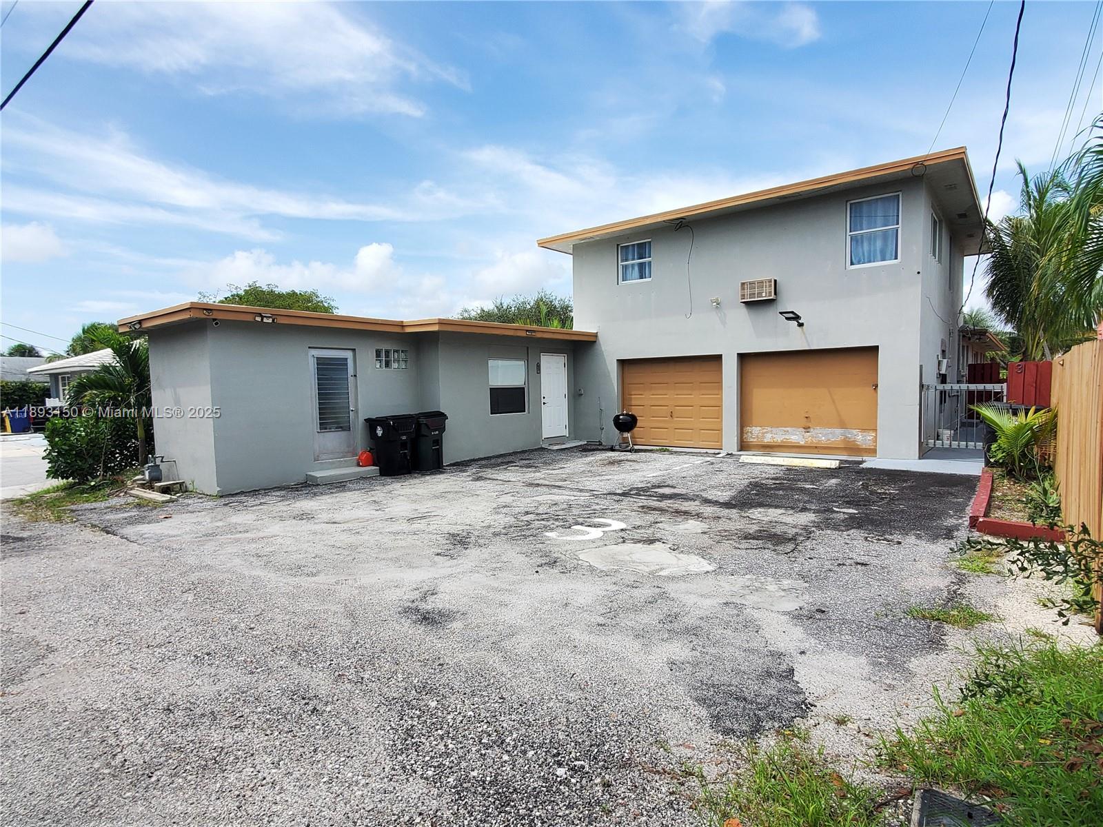 See details / 2120 sq. ft. $ 2025-10-09 0 Photo
