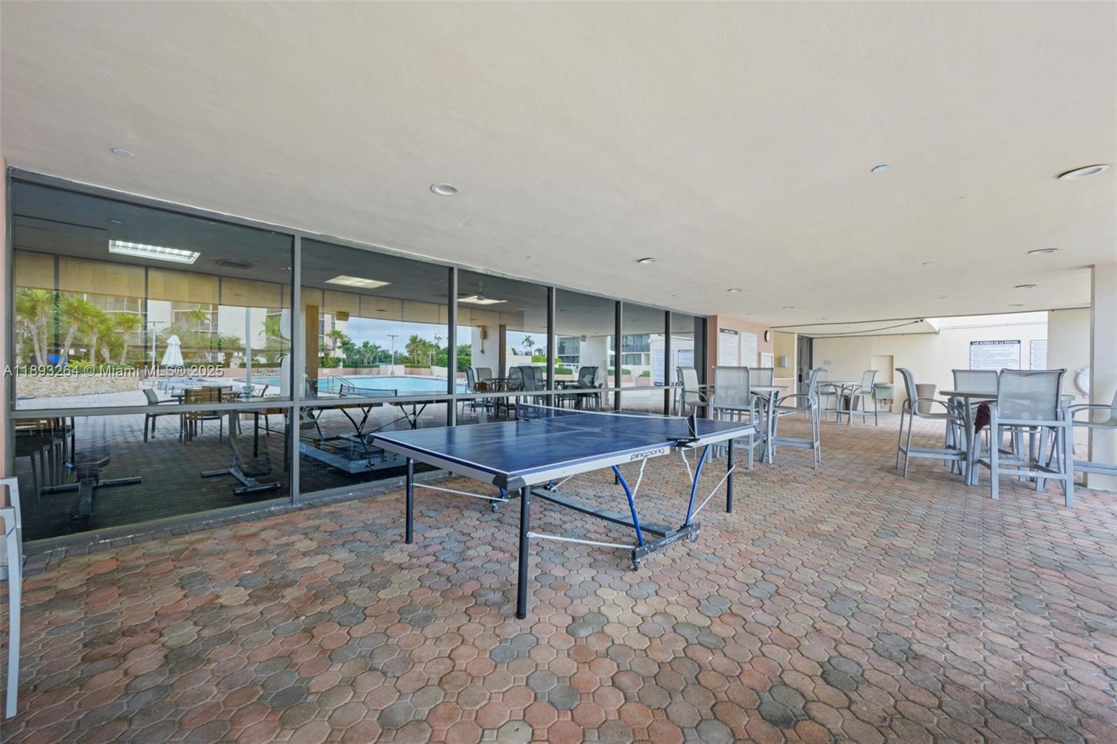 Photo of 20301 Country Club Dr  #1122, Aventura, Florida, 33180 - 