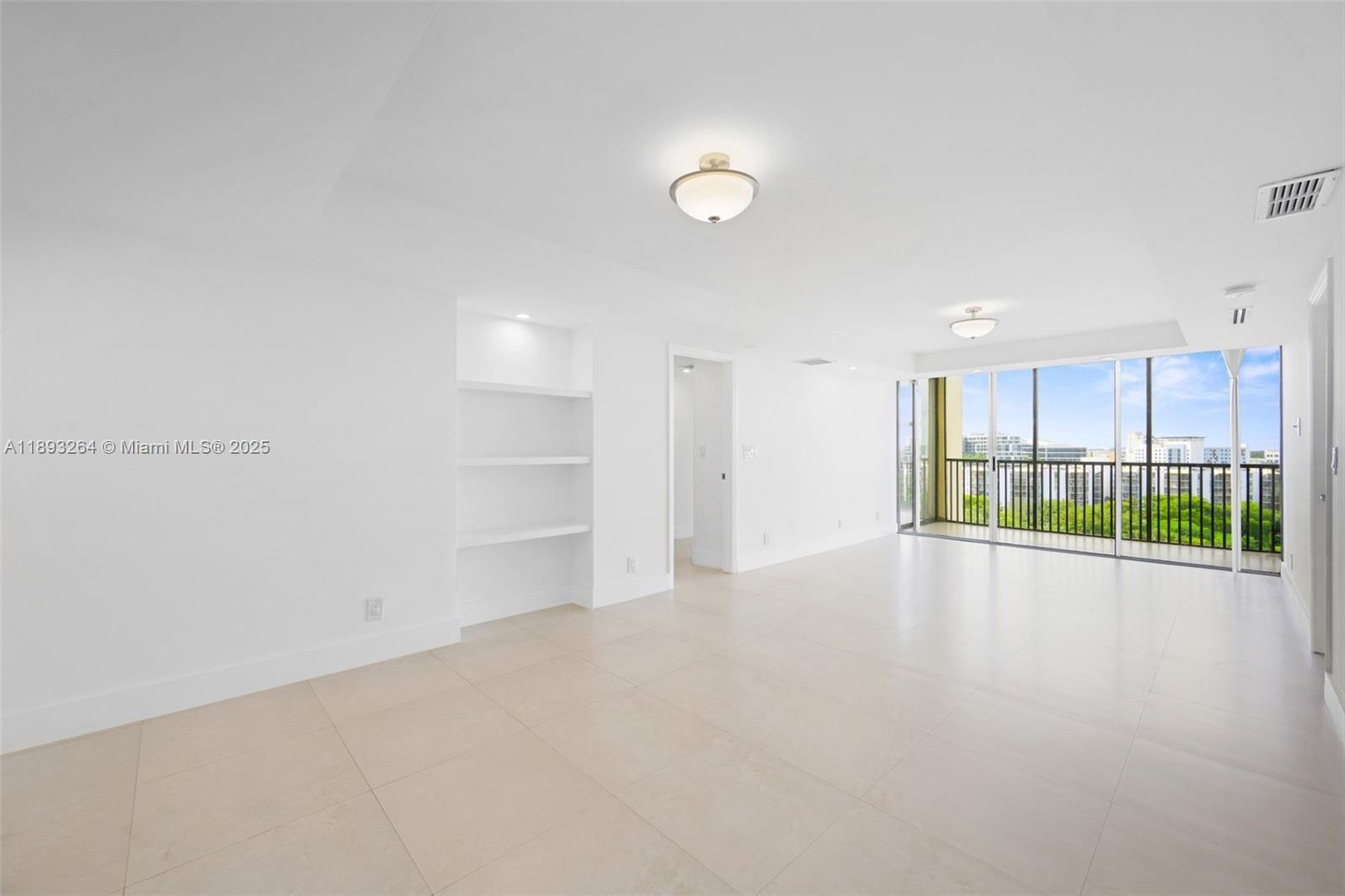 Photo of 20301 Country Club Dr #1122, Aventura, Florida, 33180 -