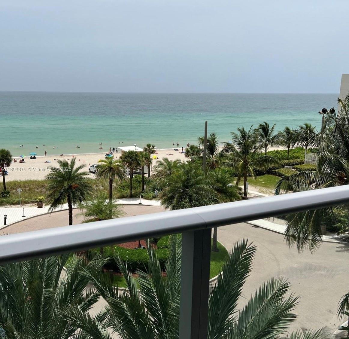 See details 405 1 / 1 701 sq. ft. $ 2025-10-14 0 Photo