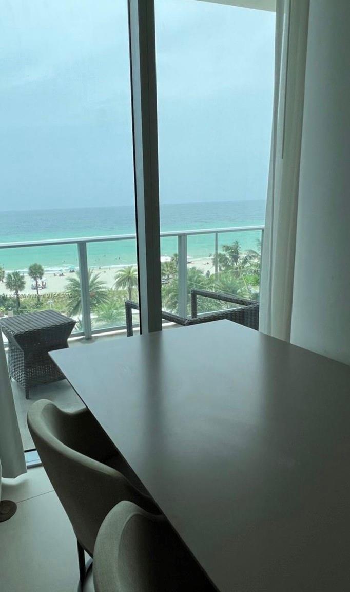 See details 405 1 / 1 701 sq. ft. $ 2025-10-14 0 Photo