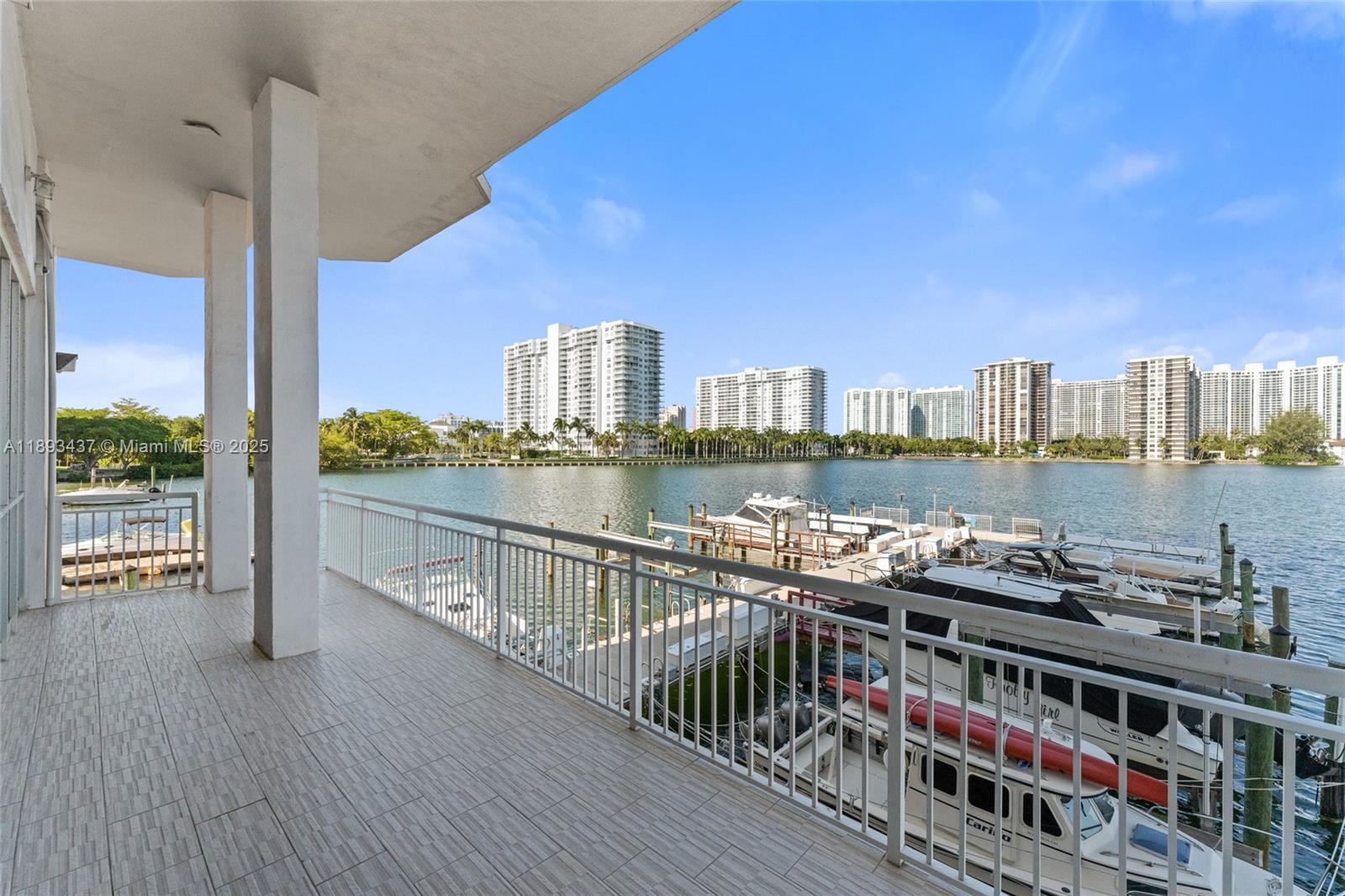 1701 2 / 2 1565 sq. ft. $ 2025-10-09 0 Photo