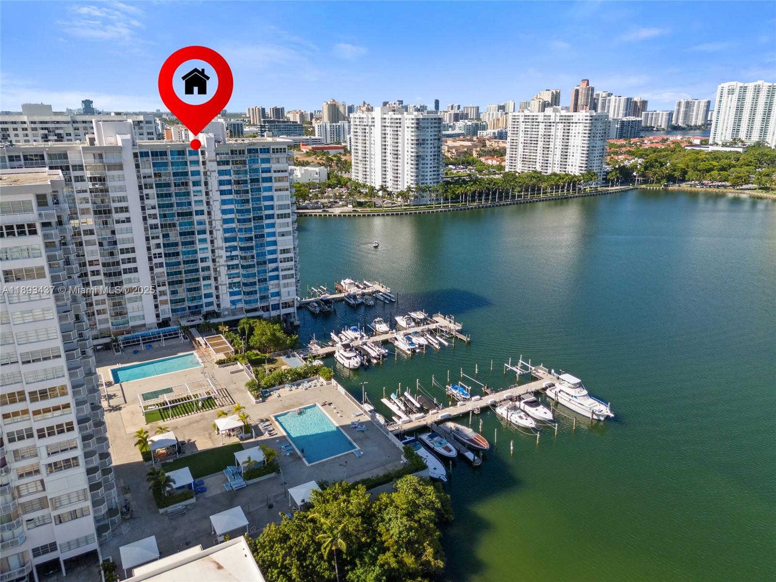 1701 2 / 2 1565 sq. ft. $ 2025-10-09 0 Photo