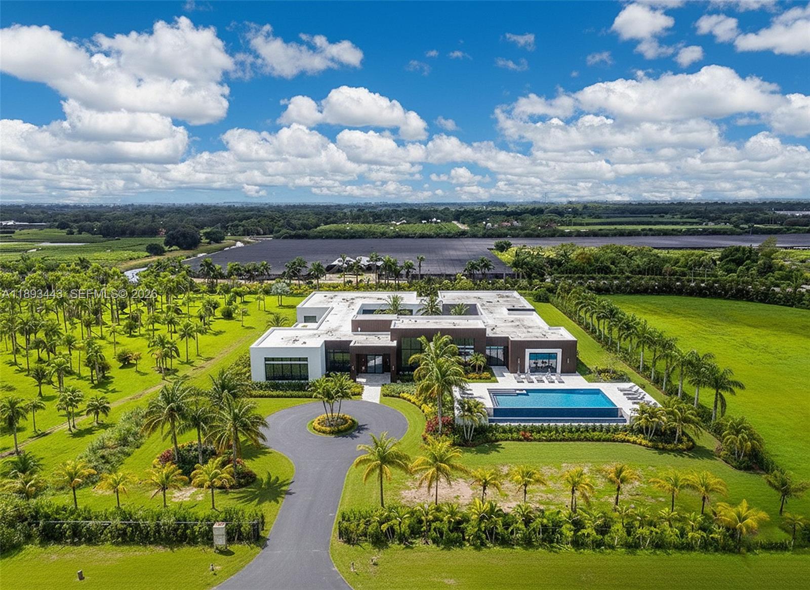   /   sq. ft. $ 2025-10-17 0 foto