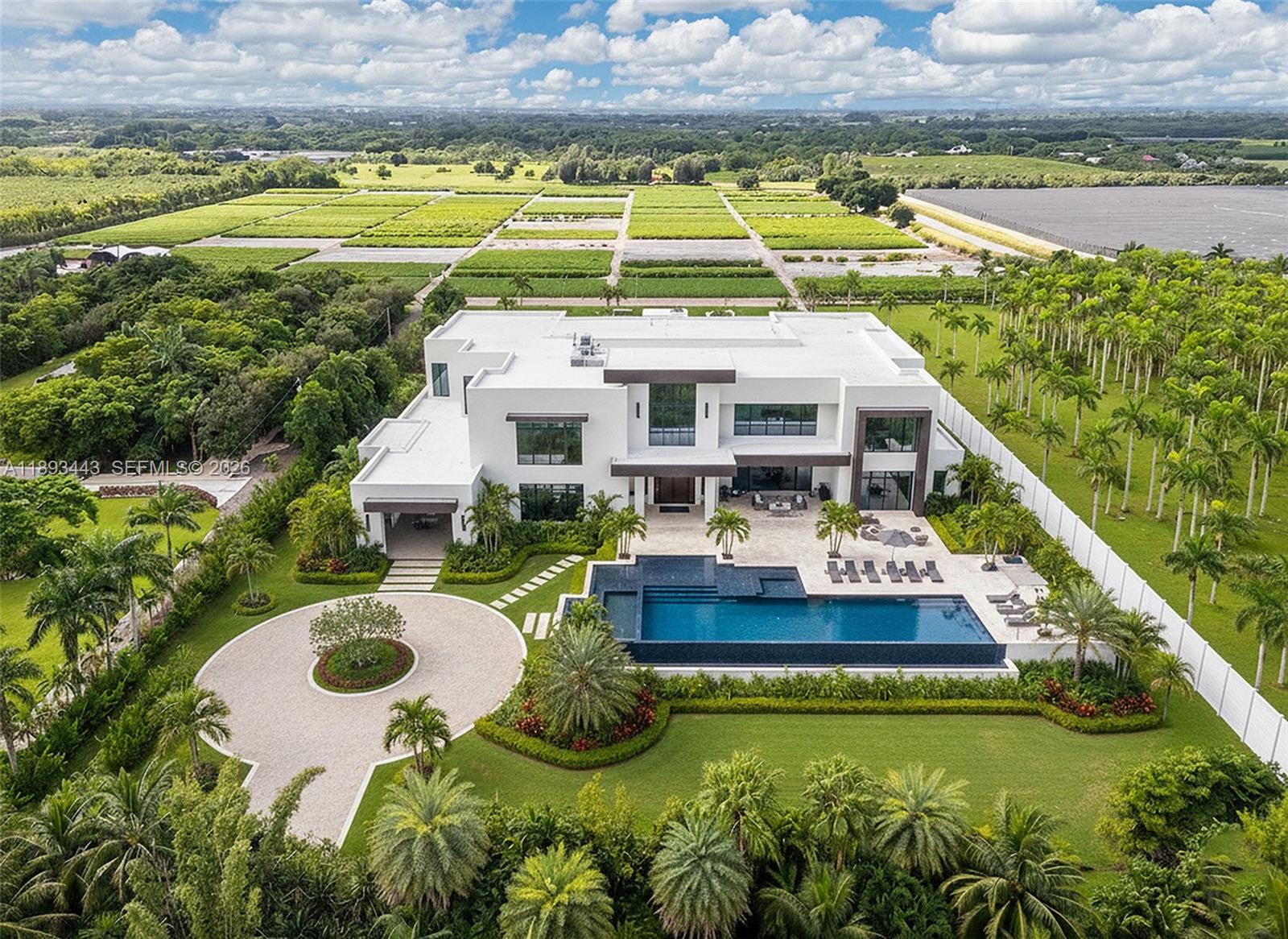   /   sq. ft. $ 2025-10-17 0 foto