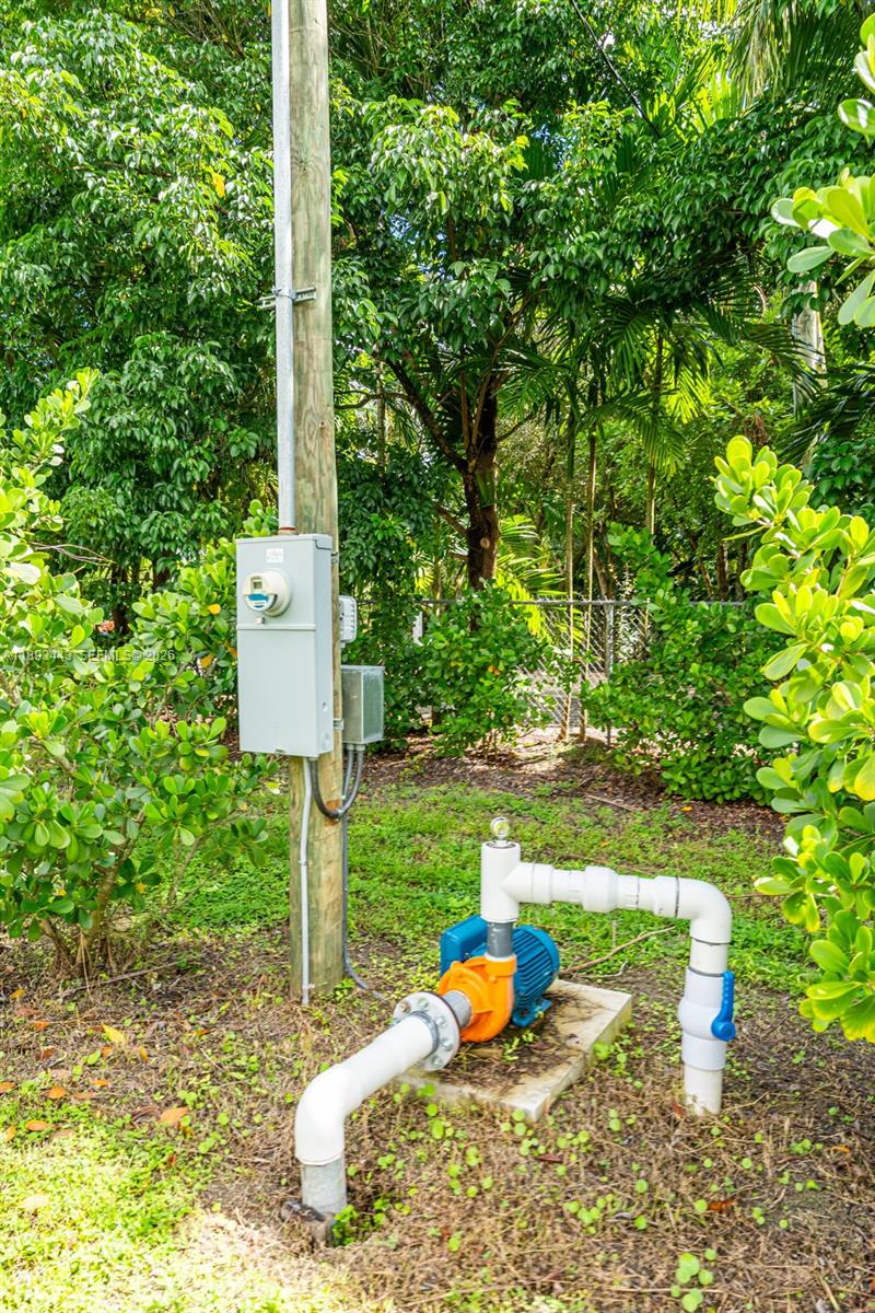   /   sq. ft. $ 2025-10-17 0 foto