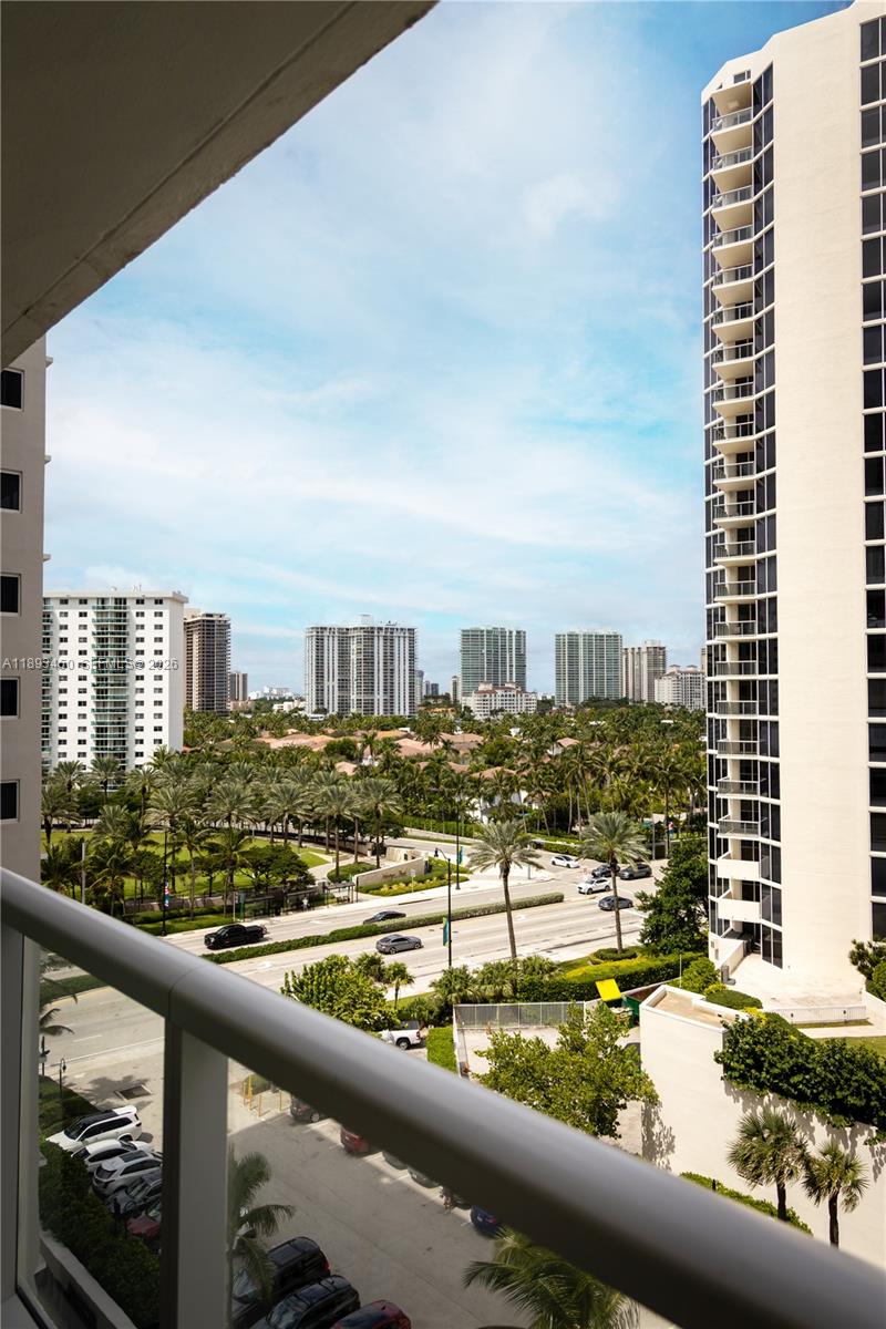 Photo of 19201 Collins Ave  #720, Sunny Isles Beach, Florida, 33160 - 