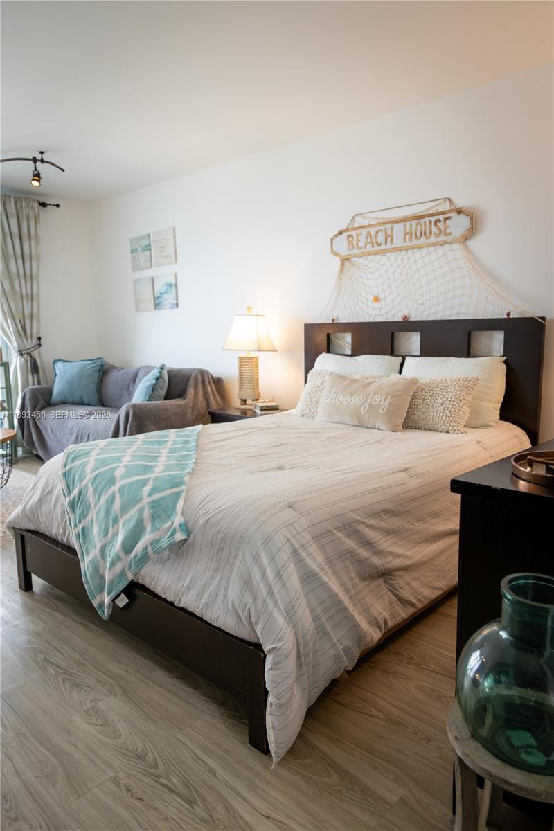 Photo of 19201 Collins Ave  #720, Sunny Isles Beach, Florida, 33160 - 