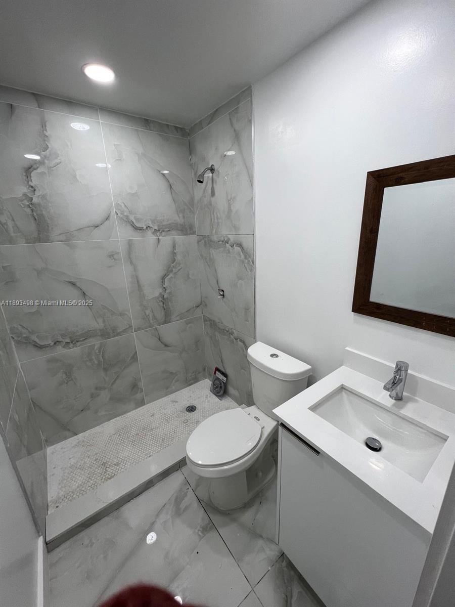   /  2340 sq. ft. $ 2025-10-09 0 foto