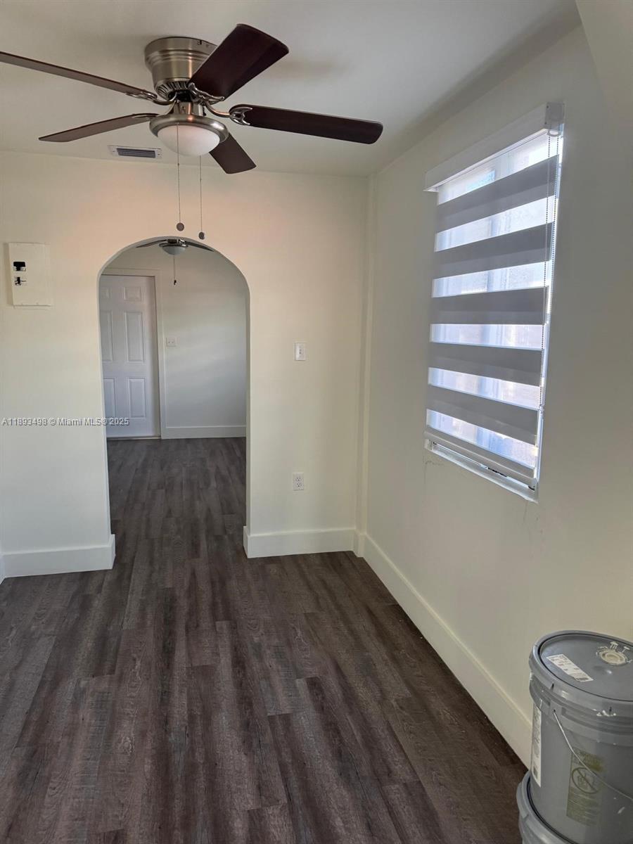   /  2340 sq. ft. $ 2025-10-09 0 foto