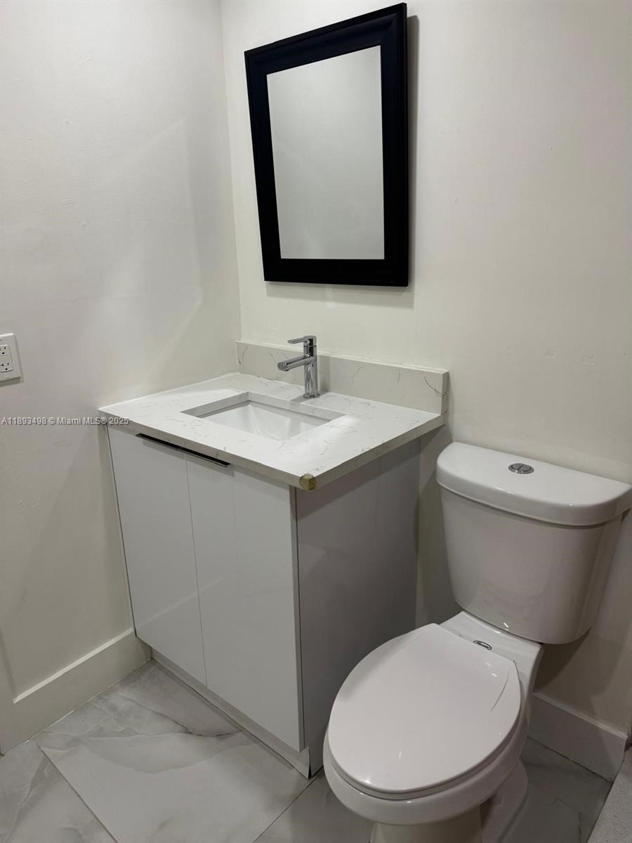   /  2340 sq. ft. $ 2025-10-09 0 foto