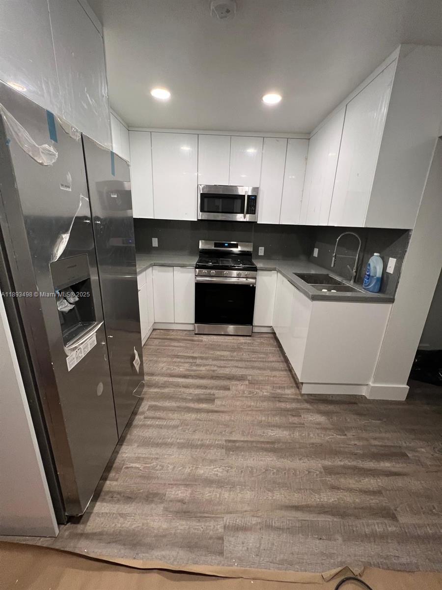   /  2340 sq. ft. $ 2025-10-09 0 foto