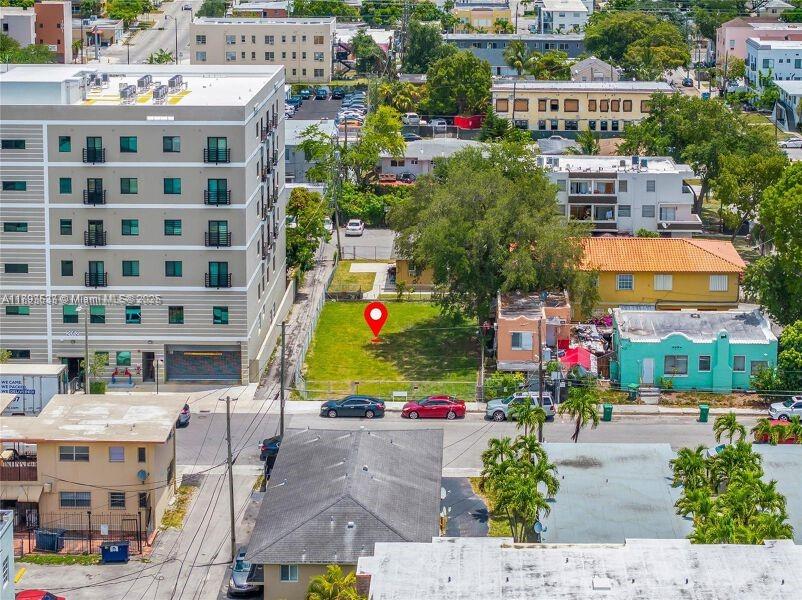 See details   /   sq. ft. $ 2025-10-09 0 Photo