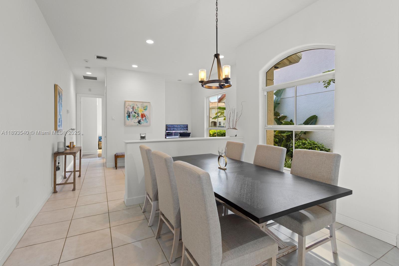 Photo of 1408 Mariner Way  (1408), Hollywood, Florida, 33019 - 
