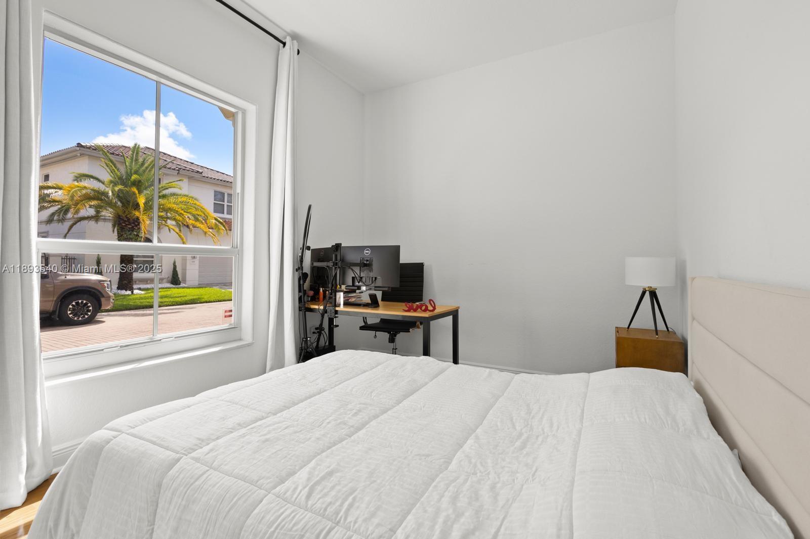 Photo of 1408 Mariner Way  (1408), Hollywood, Florida, 33019 - 