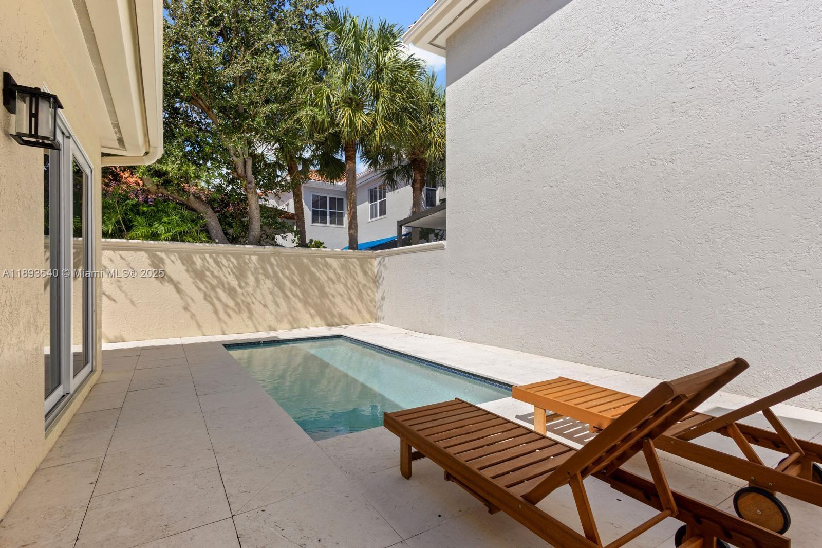 Photo of 1408 Mariner Way  (1408), Hollywood, Florida, 33019 - 