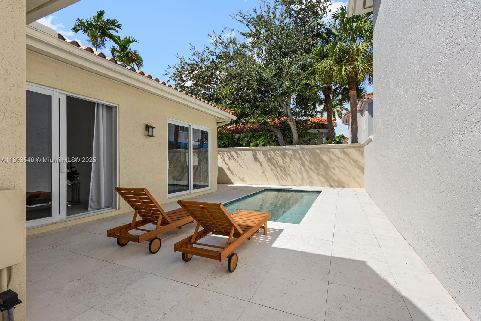 Photo of 1408 Mariner Way  (1408), Hollywood, Florida, 33019 - 