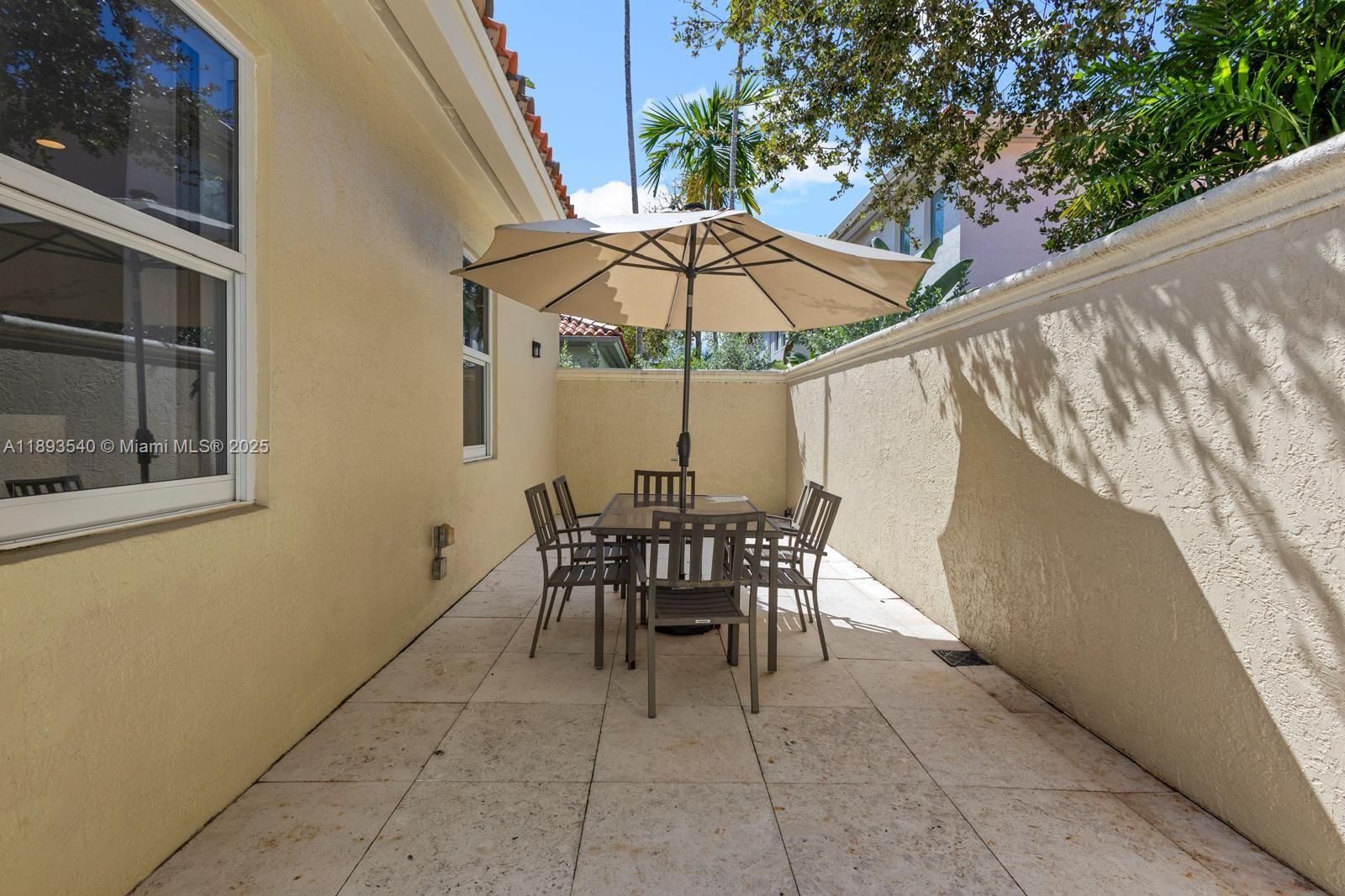 Photo of 1408 Mariner Way  (1408), Hollywood, Florida, 33019 - 