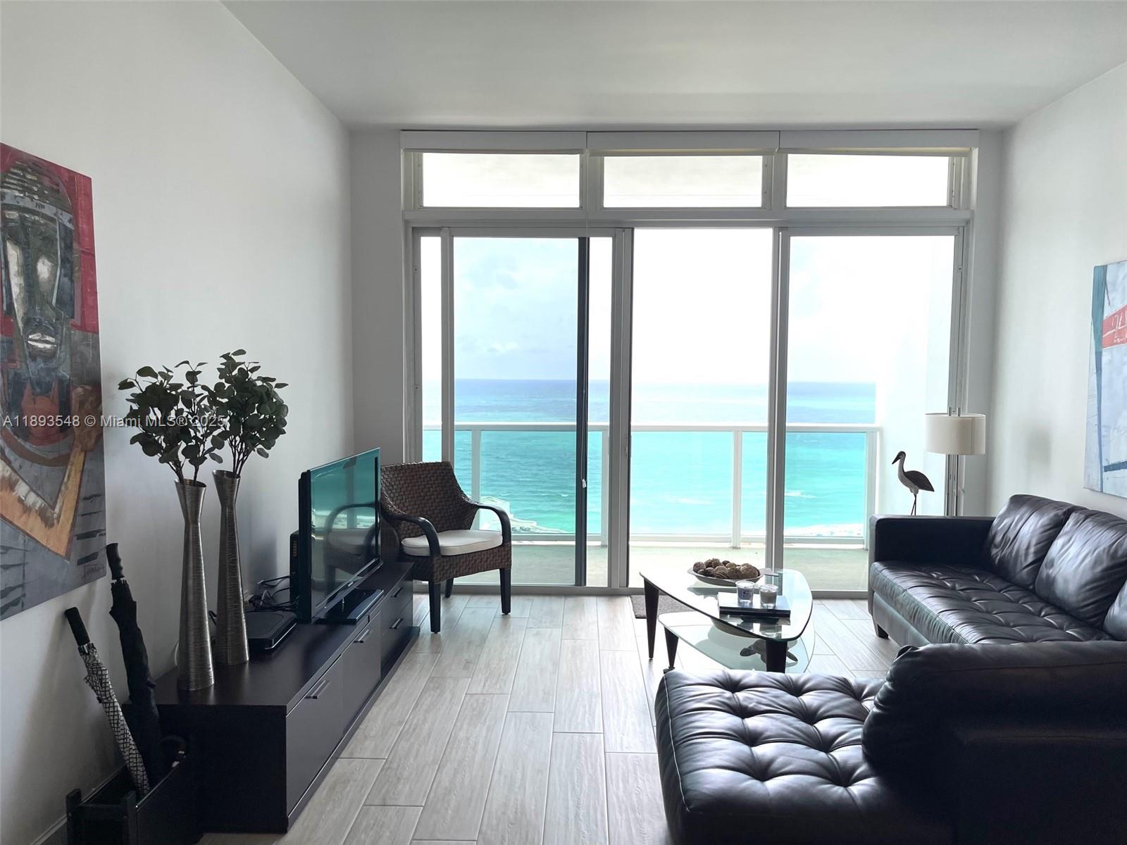 Ver detalles PH08 2 / 2 1357 sq. ft. $ 2025-10-09 0 foto