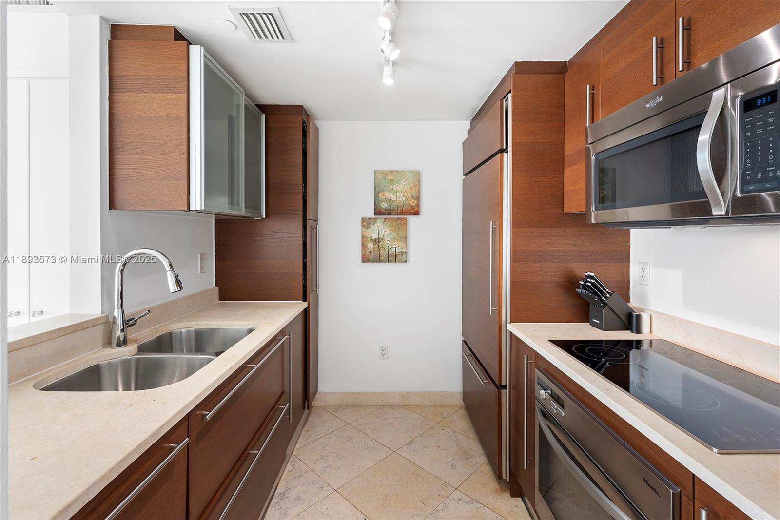 Photo of 450 Alton Rd  #1708, Miami Beach, Florida, 33139 - 