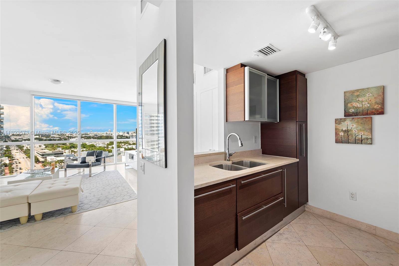 Photo of 450 Alton Rd  #1708, Miami Beach, Florida, 33139 - 