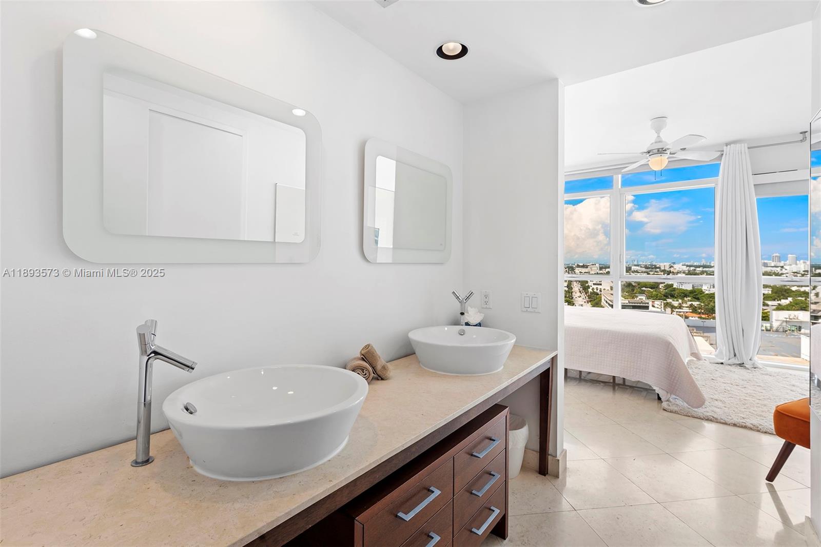 Photo of 450 Alton Rd  #1708, Miami Beach, Florida, 33139 - 