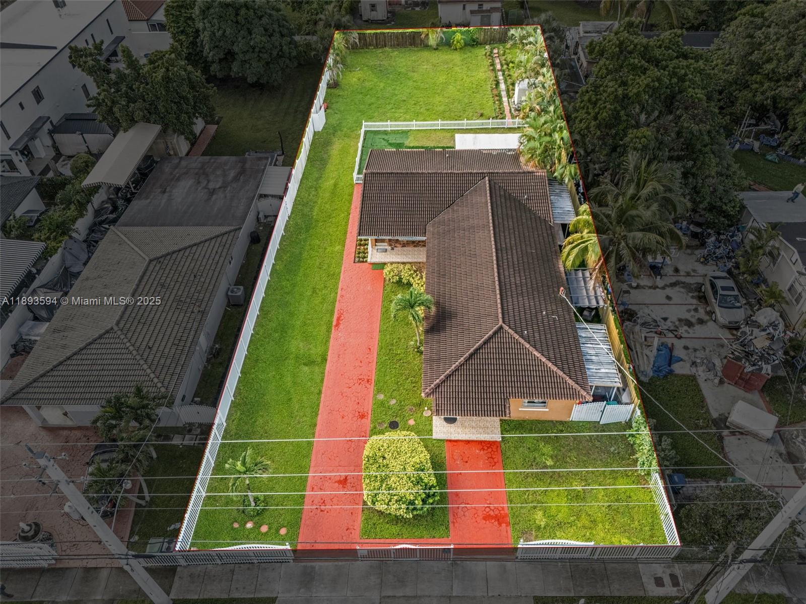   /  3628 sq. ft. $ 2025-10-09 0 foto