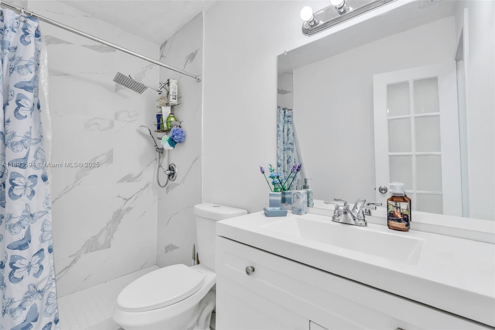   /  3628 sq. ft. $ 2025-10-09 0 foto