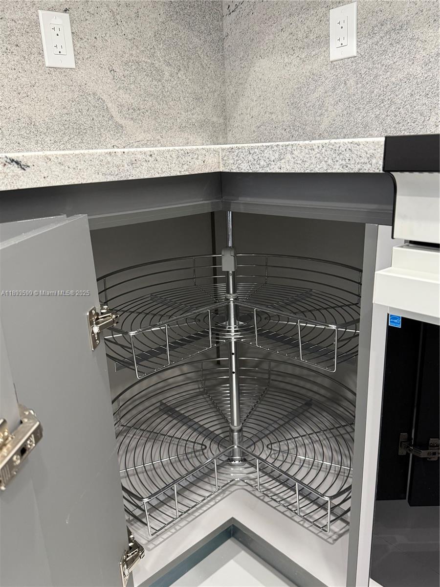 1804 2 / 2 1232 кв.футов $ 2025-10-09 0 Фото