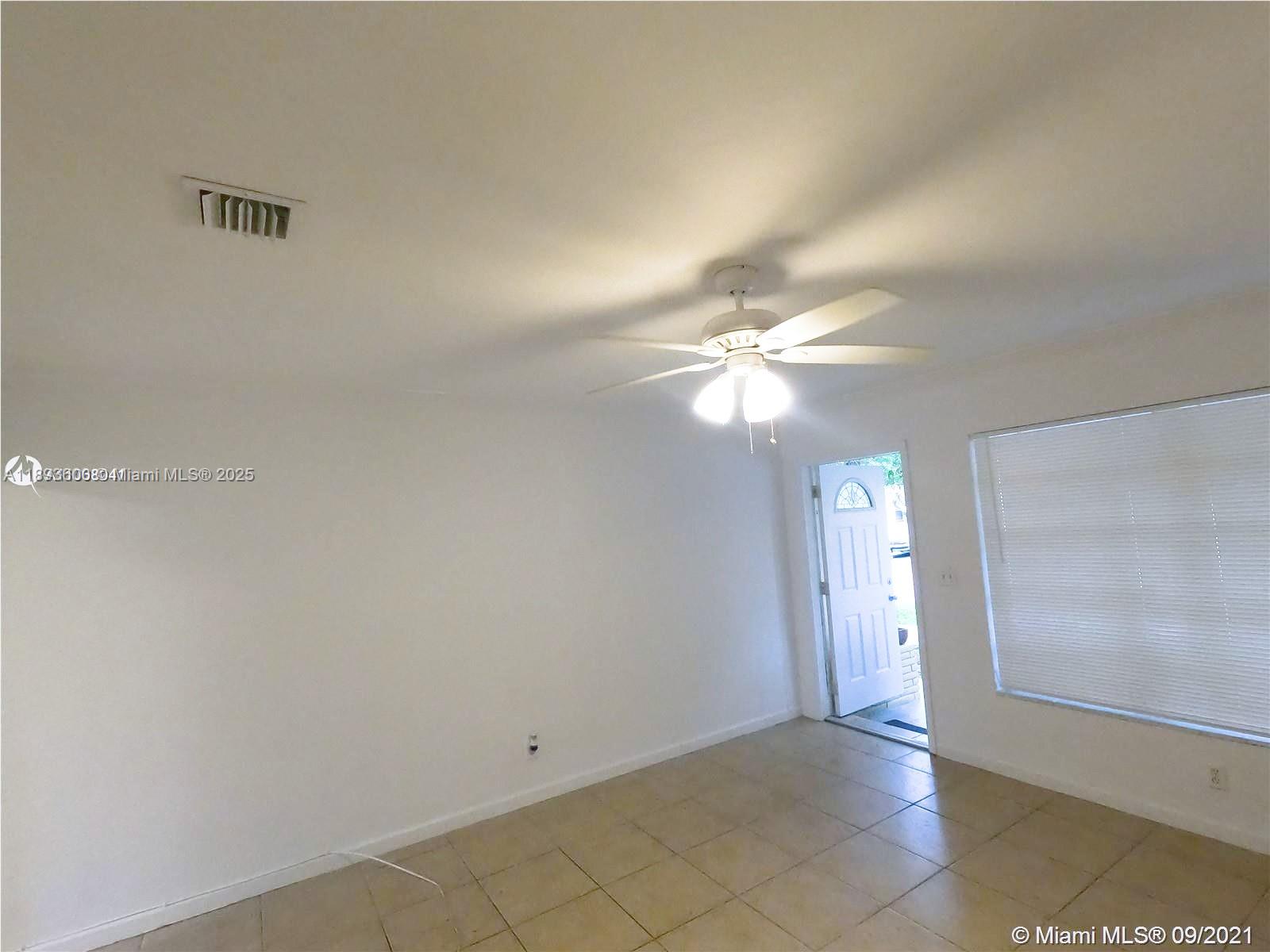   /  1640 sq. ft. $ 2025-10-09 0 foto