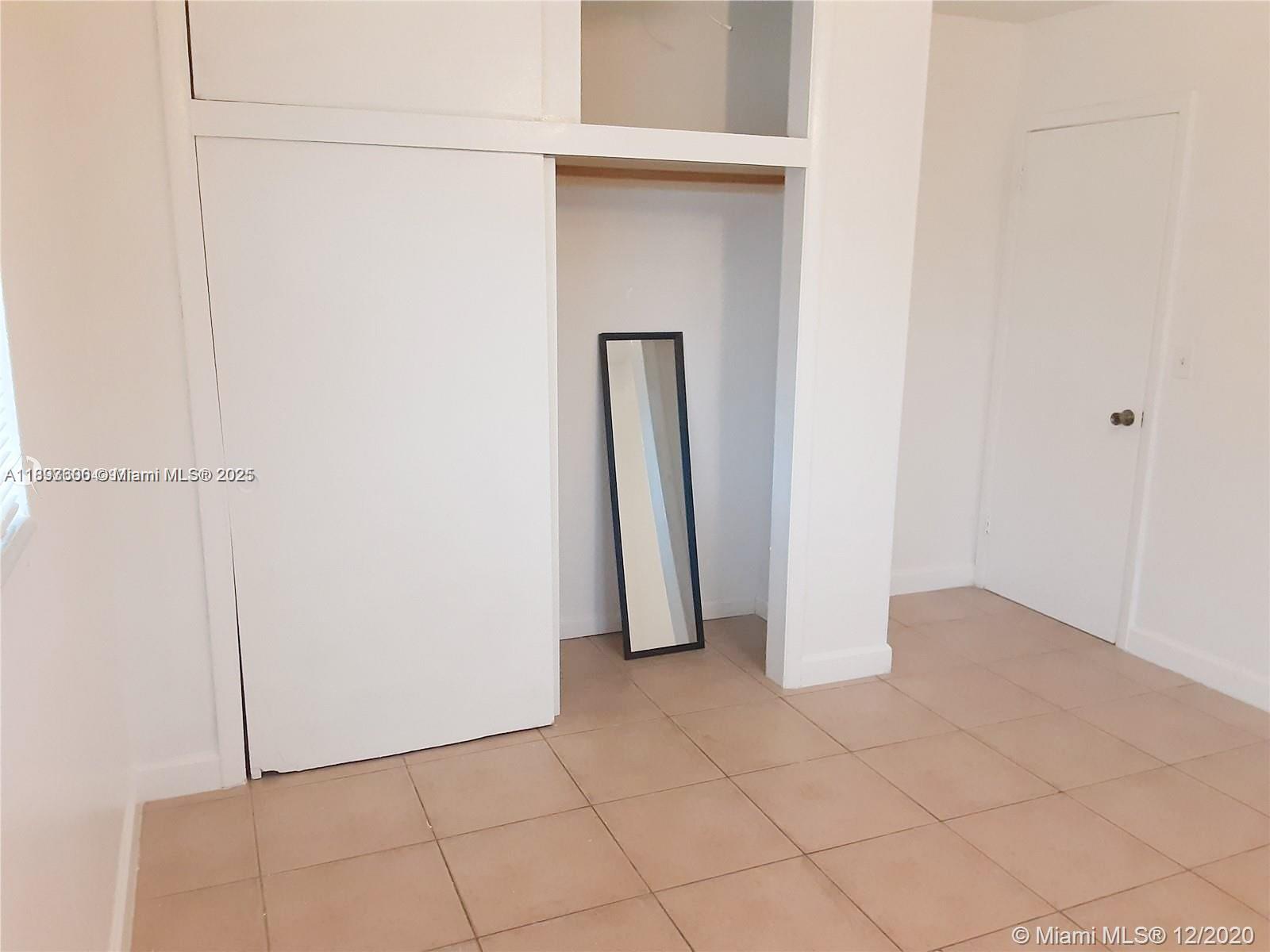   /  1640 sq. ft. $ 2025-10-09 0 foto