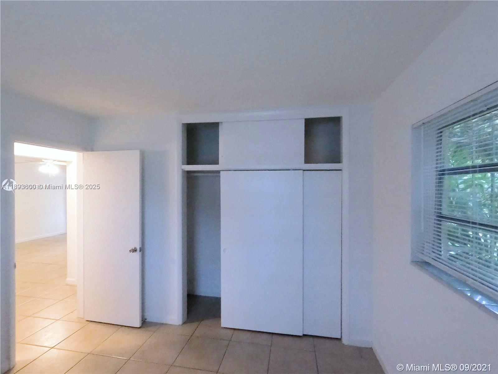   /  1640 sq. ft. $ 2025-10-09 0 foto