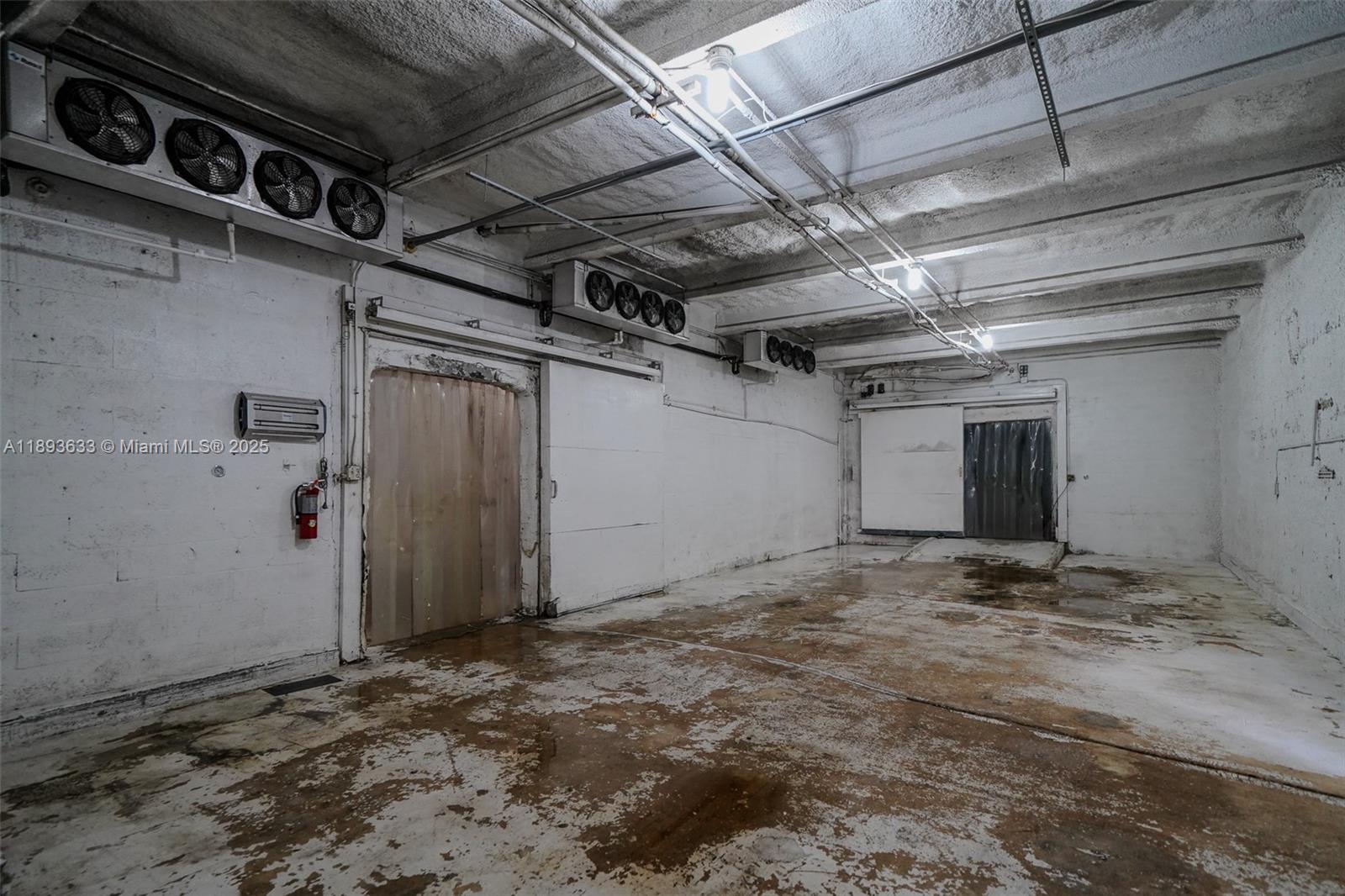 See details / sq. ft. $ 2025-10-09 0 Photo