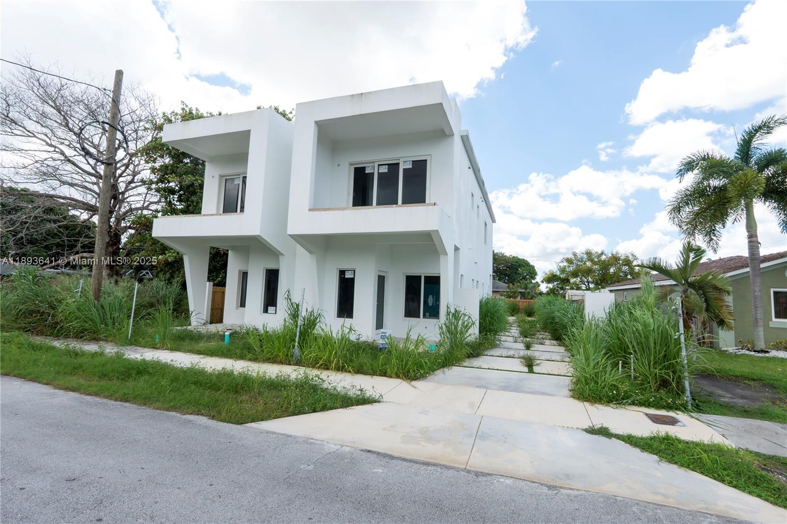   /  39800 sq. ft. $ 2025-10-09 0 foto