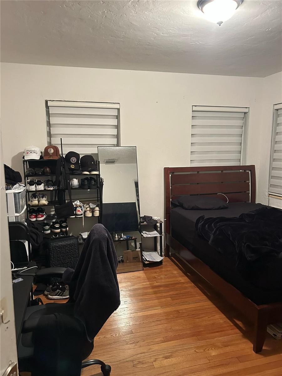   /  1805 sq. ft. $ 2025-10-09 0 Photo