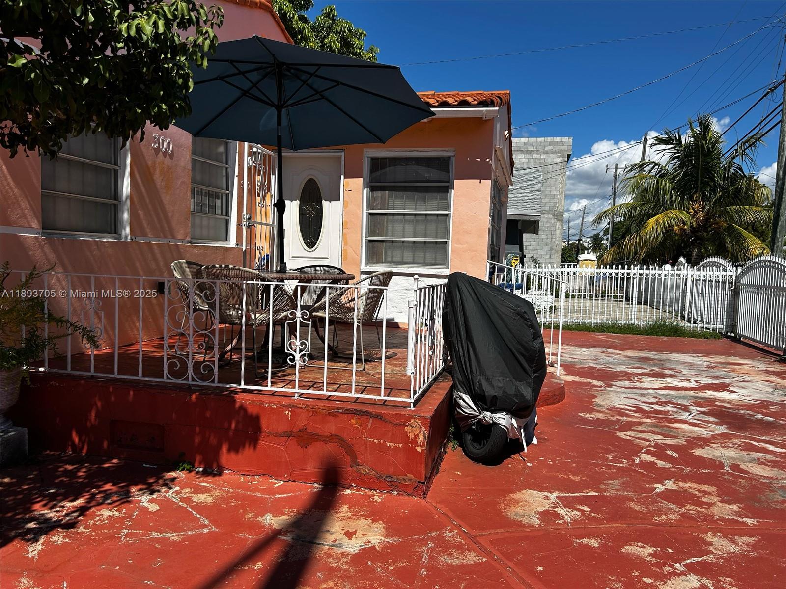   /  1805 sq. ft. $ 2025-10-09 0 Photo