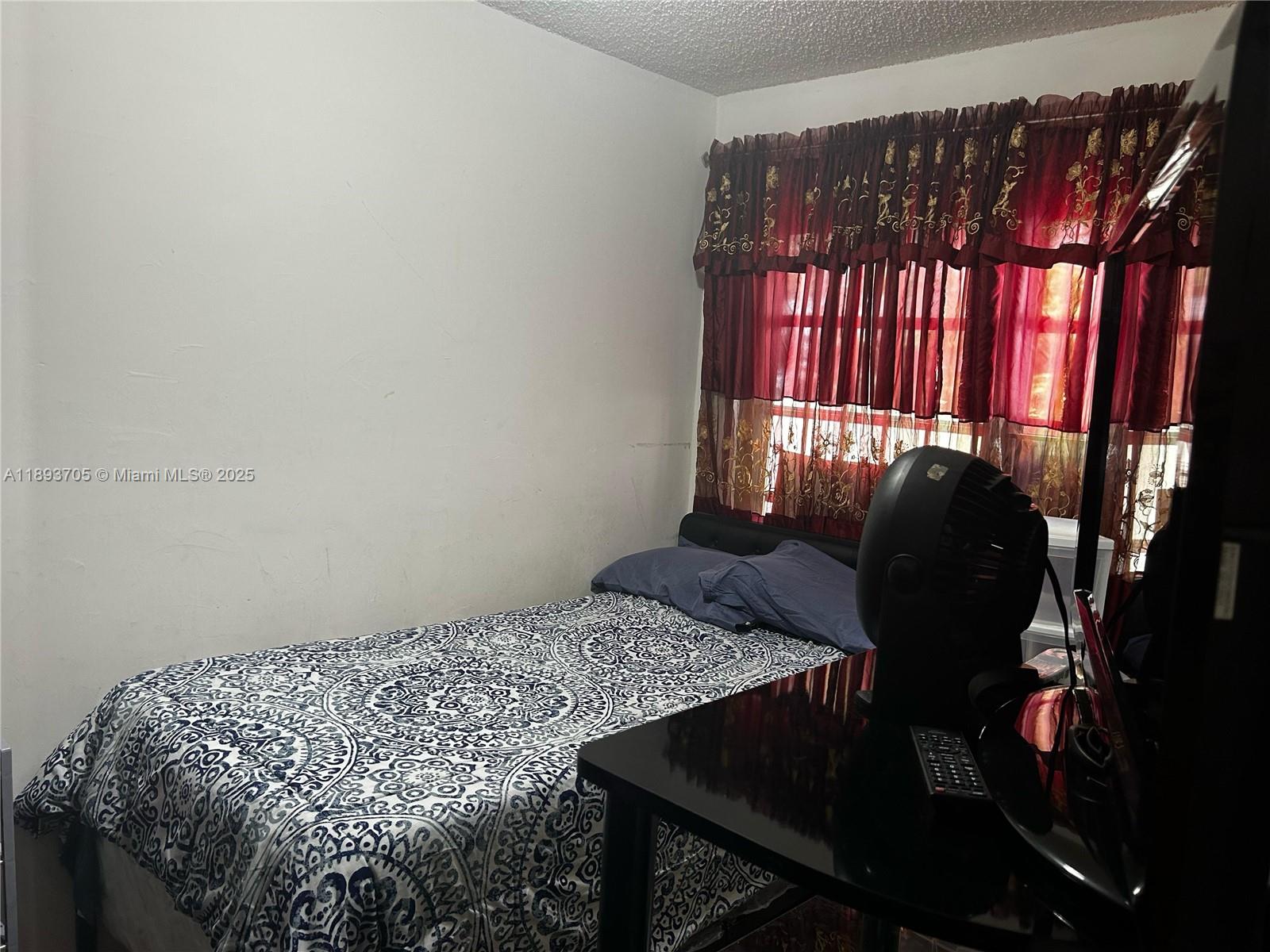   /  1805 sq. ft. $ 2025-10-09 0 Photo
