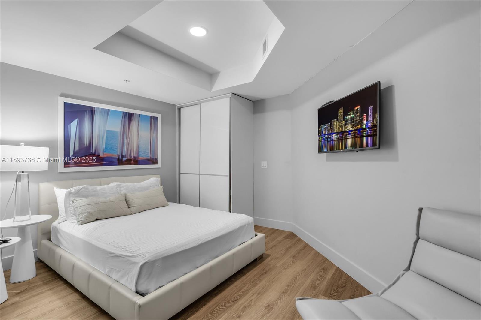 Photo of 17301 Biscayne Blvd #501, North Miami Beach, Florida, 33160 -