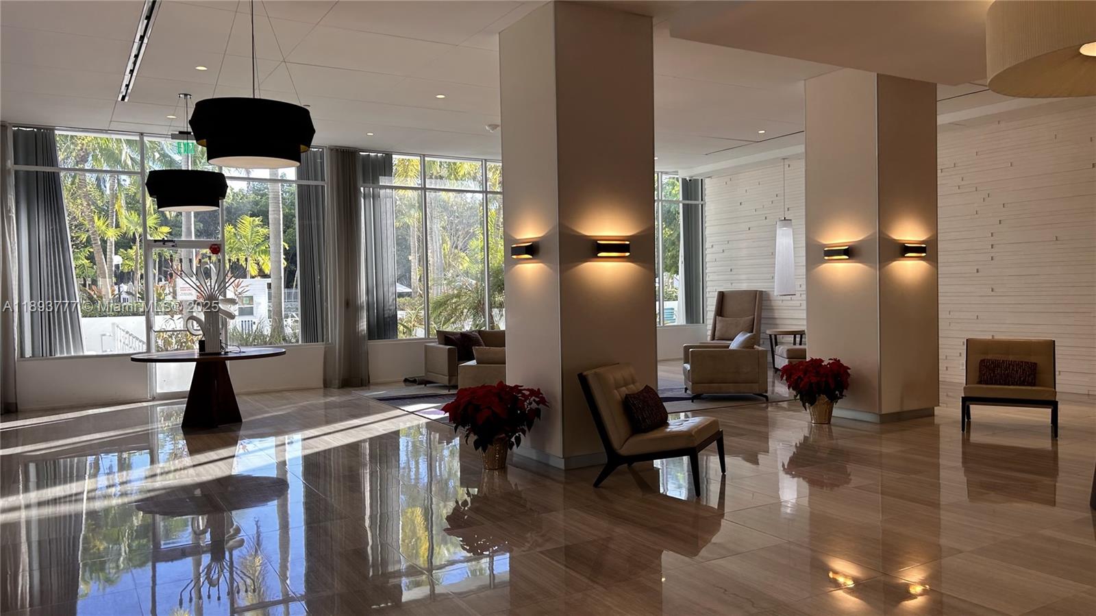 Ver detalles 1030 1 / 2 991 sq. ft. $ 2025-10-09 0 foto
