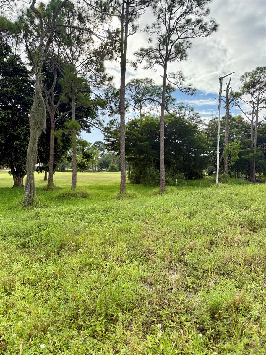   / 0  sq. ft. $ 2025-10-16 0 foto