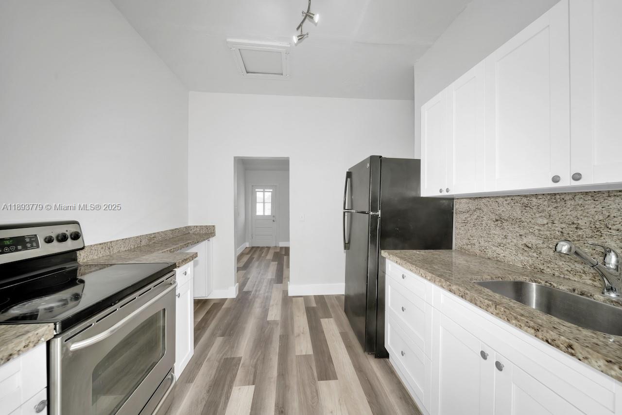   /  1274 sq. ft. $ 2025-10-09 0 foto