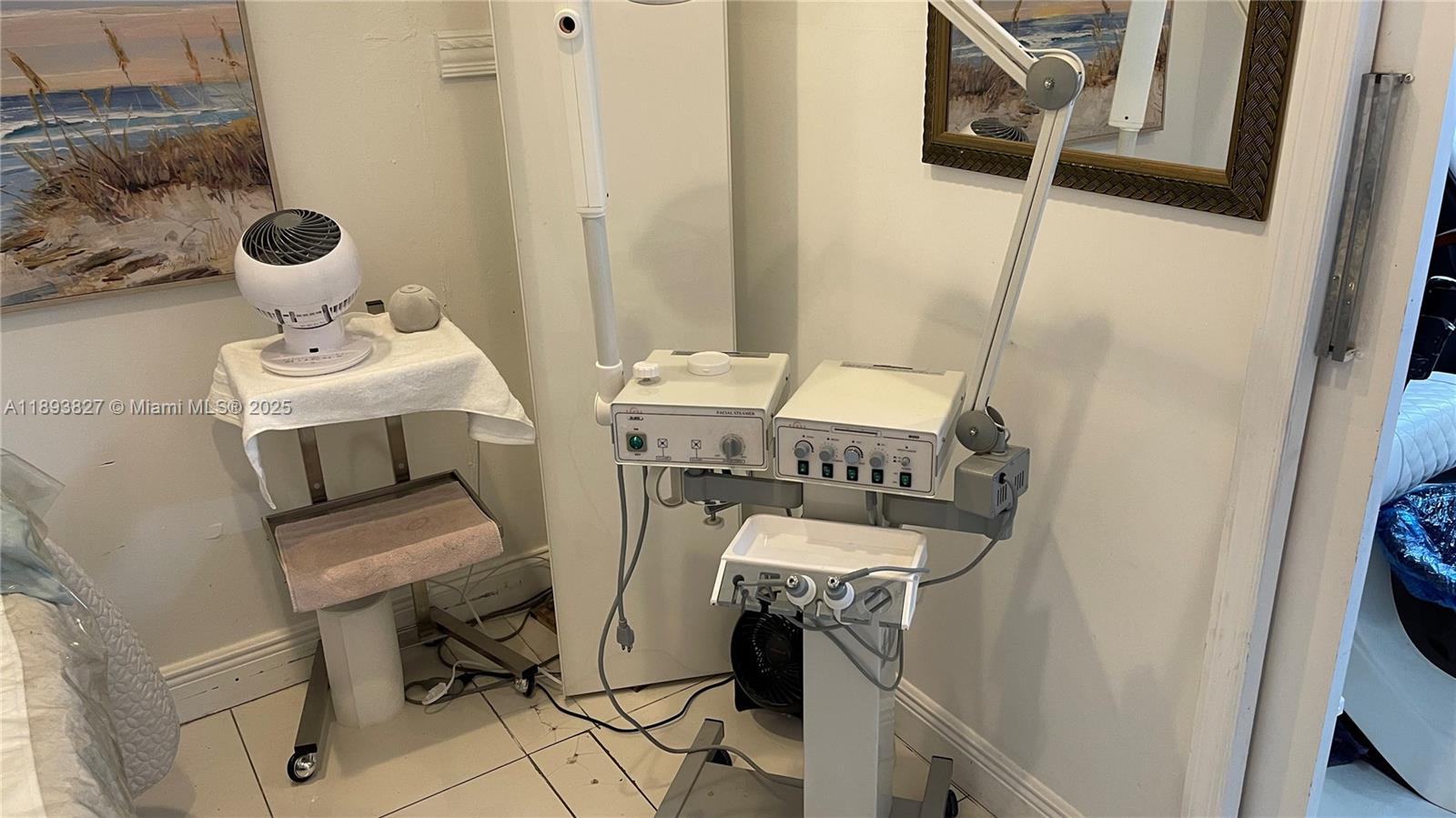   /   sq. ft. $ 2026-03-11 0 foto