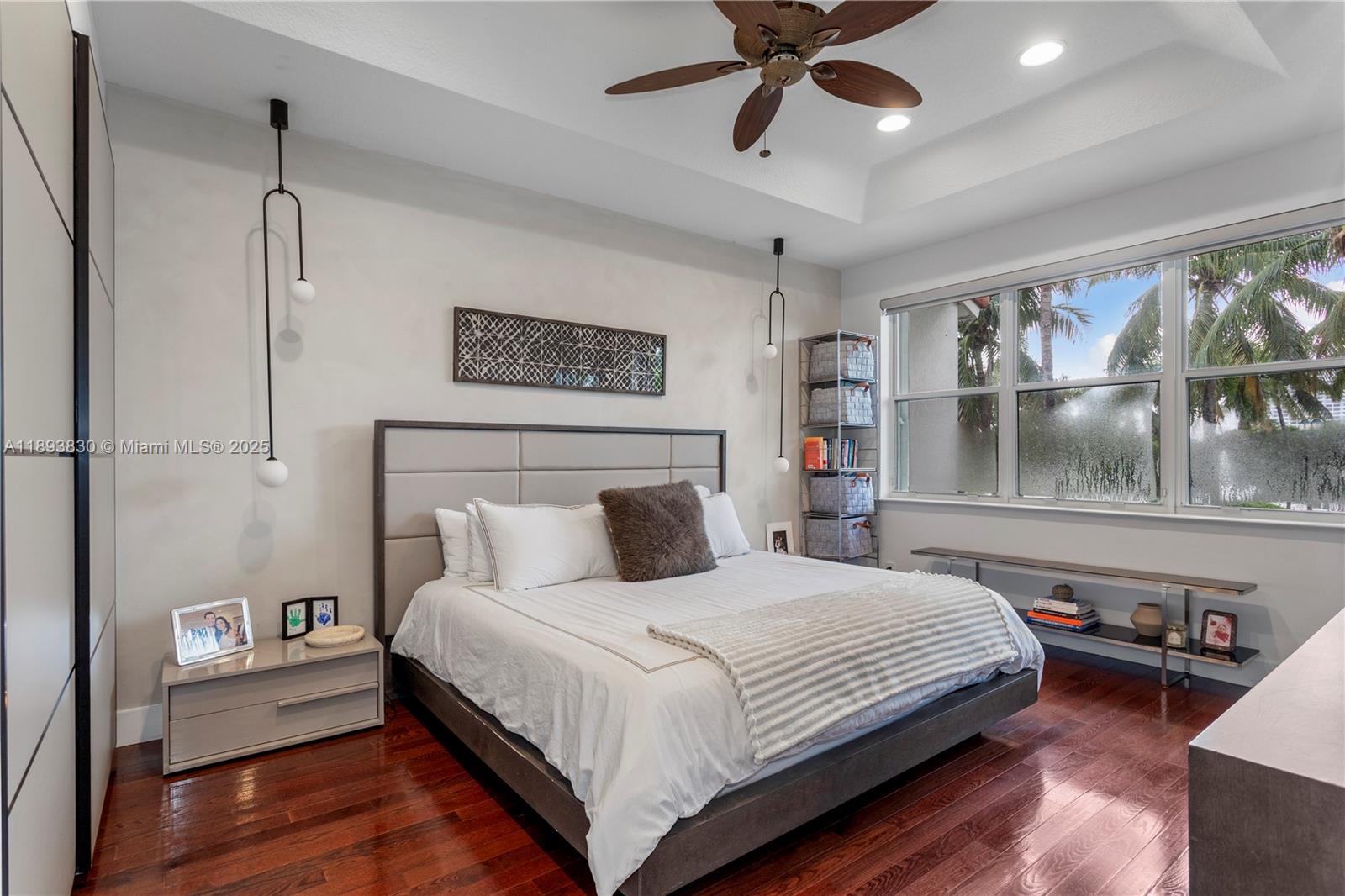 Photo of 1396 Harbor Vw W  (1396), Hollywood, Florida, 33019 - 