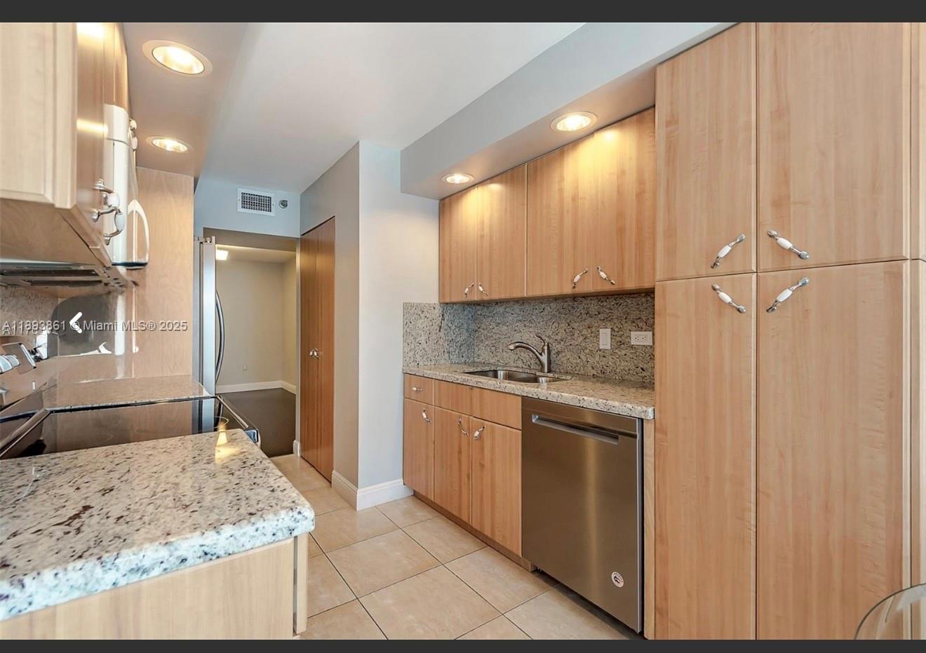 Photo of 1201 Ocean Dr  #1609S, Hollywood, Florida, 33019 - 