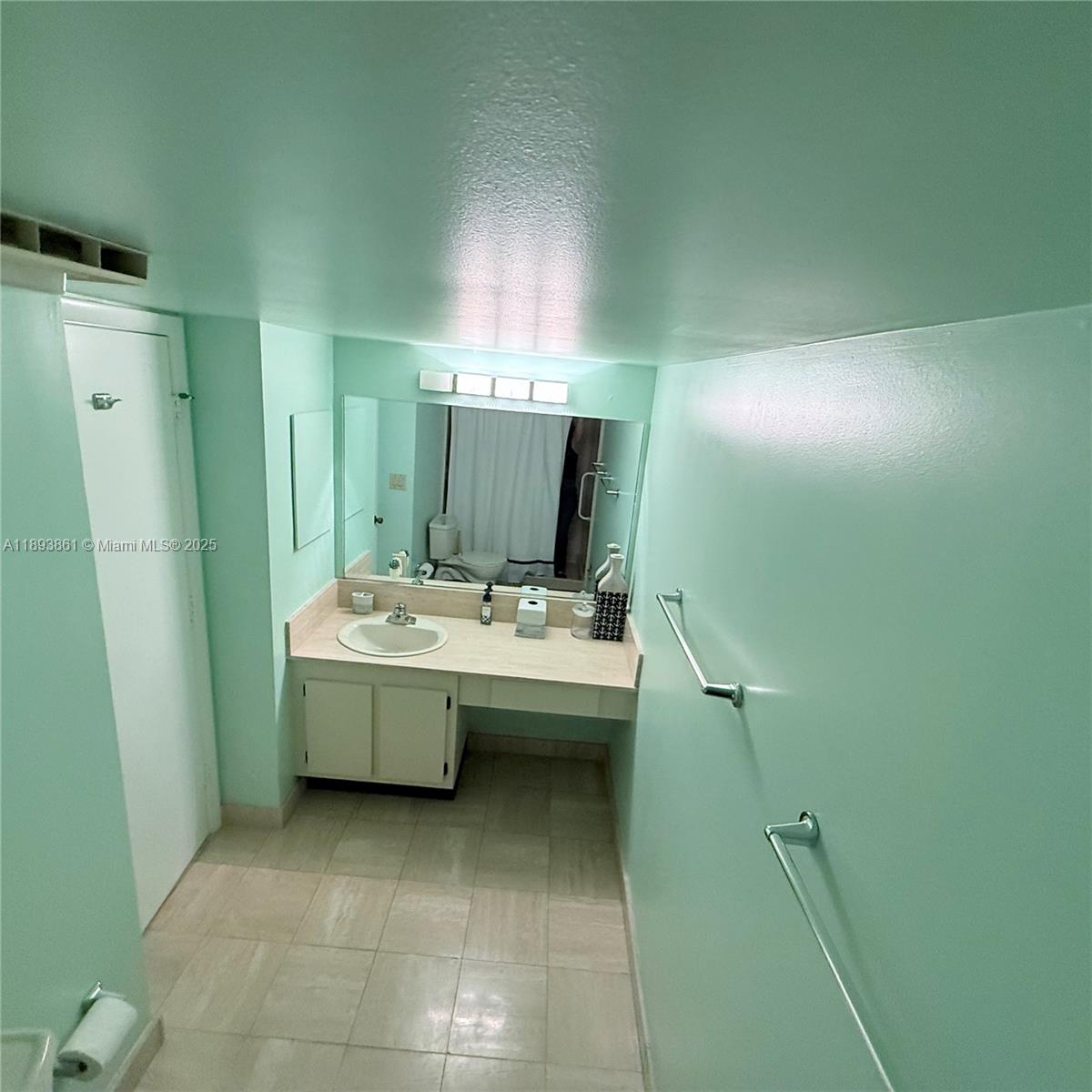 Photo of 1201 Ocean Dr  #1609S, Hollywood, Florida, 33019 - 